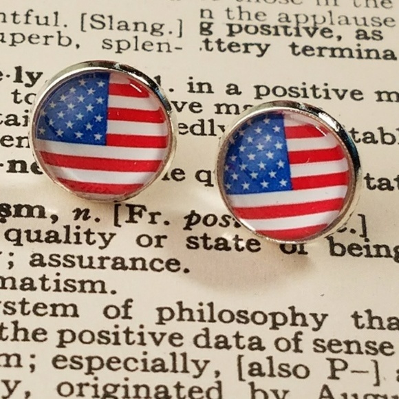 Jewelry - American Flag Earrings
